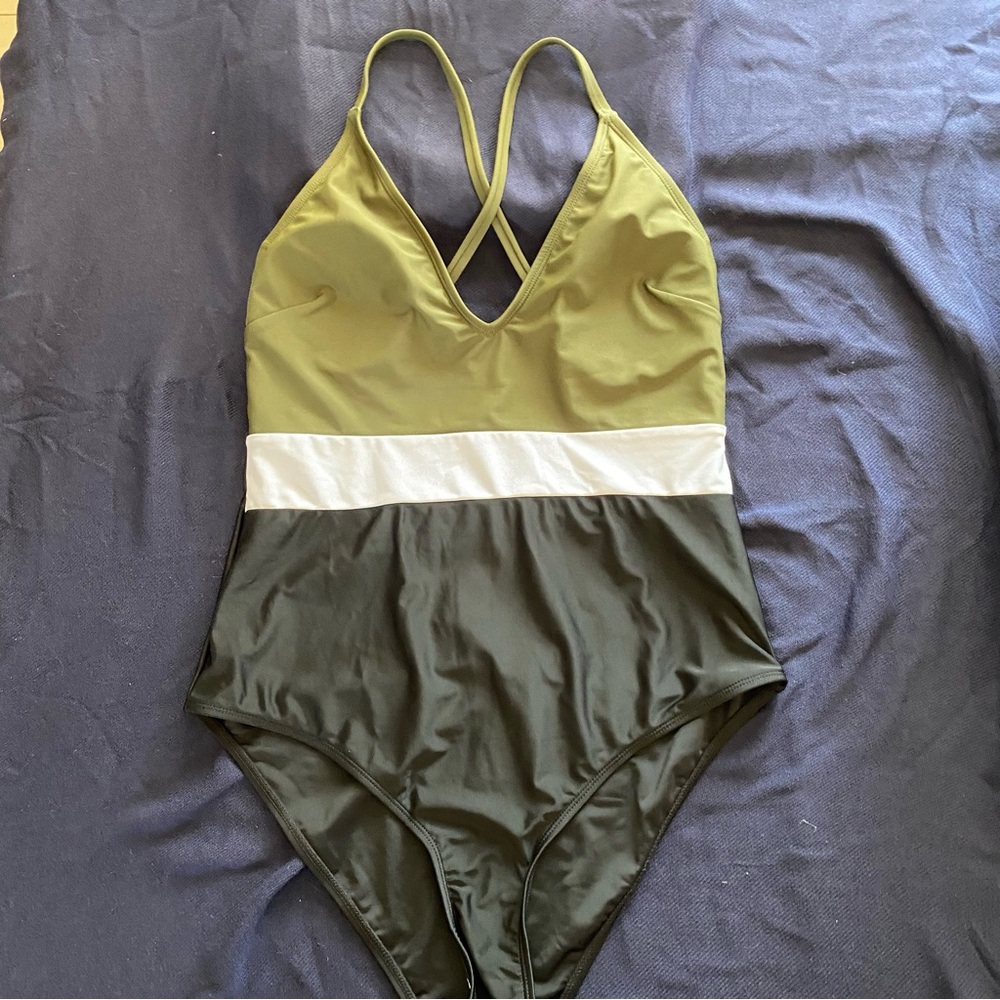 Cupshe Three-Tone Green and White One-Piece Swimsuit